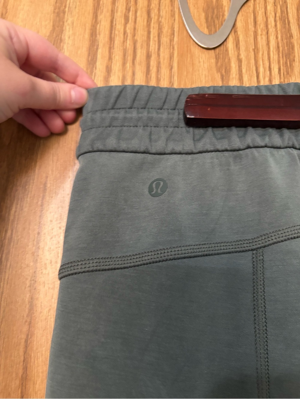 Lululemon Softstreme High-Rise Straight-Legged Cropped Pants - Picture 7 of 16
